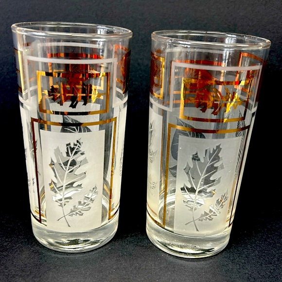 Retro DOMINION GLASS CO set of two frosted fall leaf design glasses - Picture 1 of 8